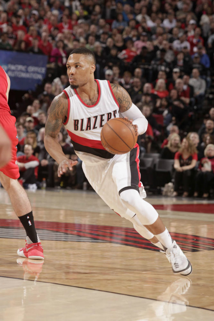 他的防守时 他的防守时